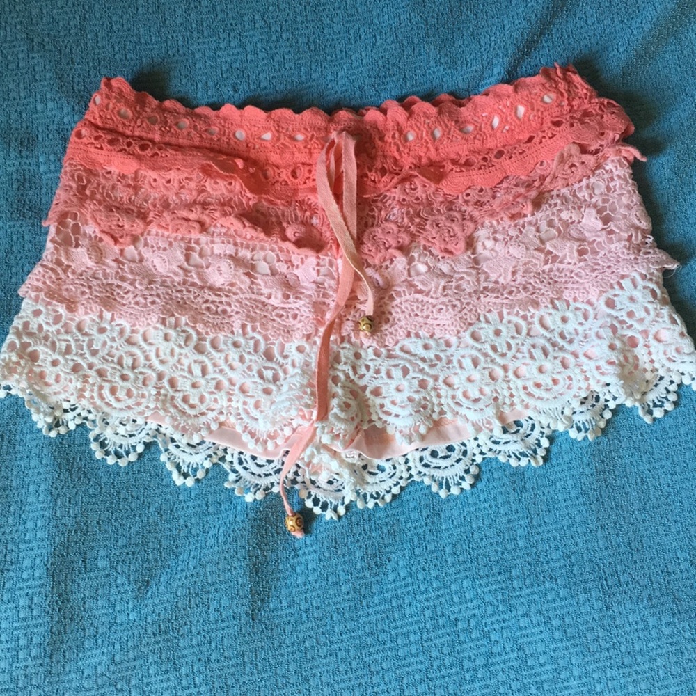 pink ruffle shorts